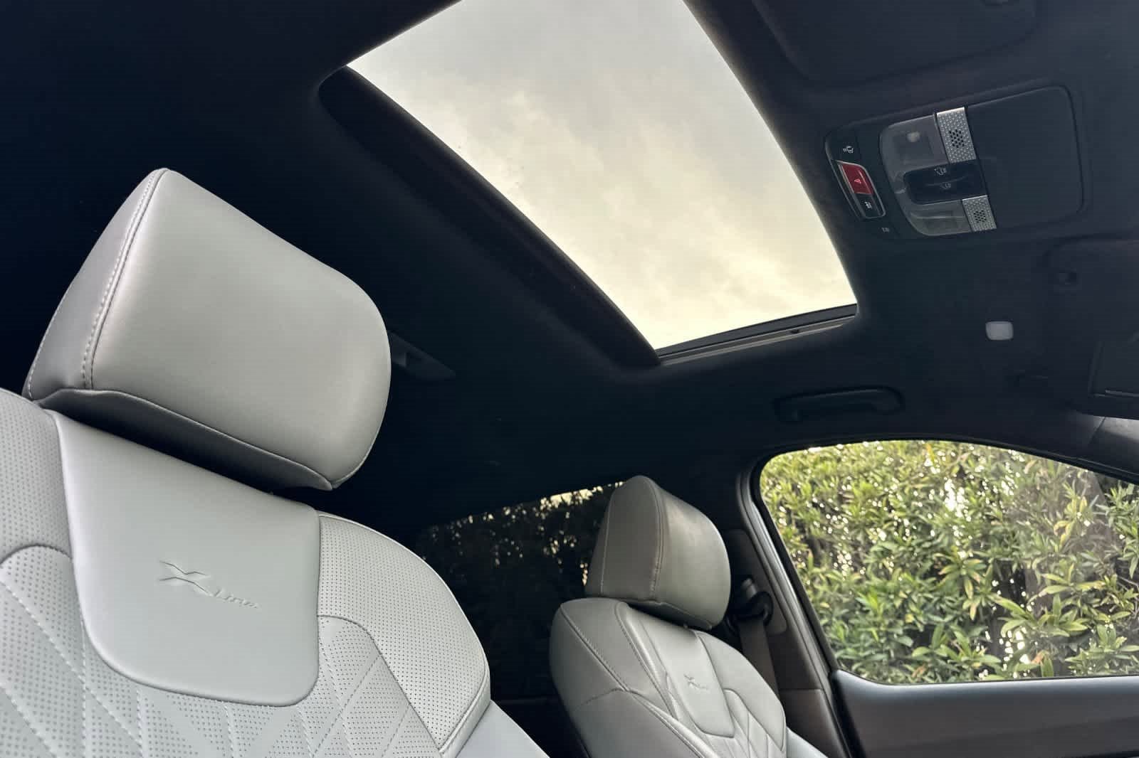 Used 2024 Kia Telluride SX Prestige X-Line image 18