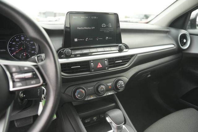 Used 2024 Kia Forte LXS w/ LXS Technology Package FWD image 26
