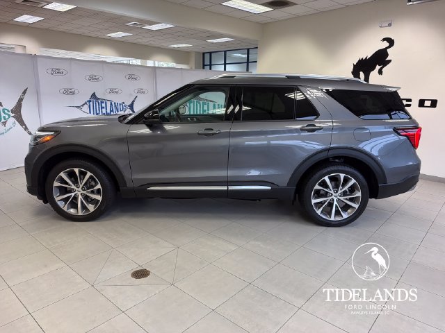 Certified 2025 Ford Explorer Platinum w/ Ultimate Package AWD/4WD image 5