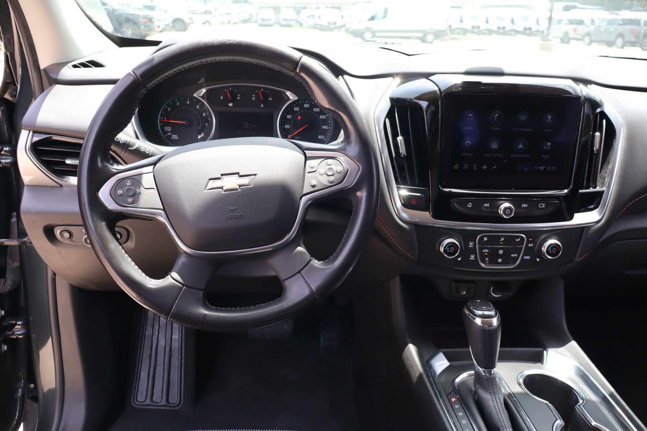 Used 2020 Chevrolet Traverse LT FWD image 18