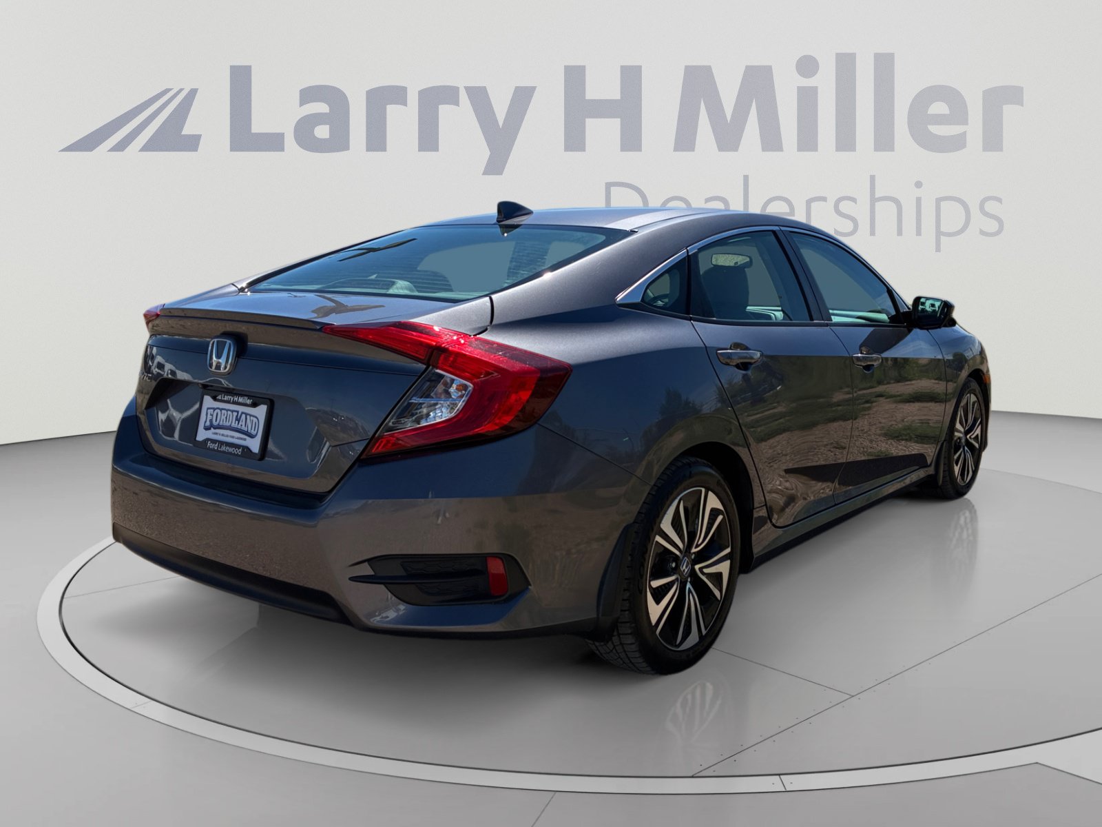 Used 2017 Honda Civic EX-L image 5