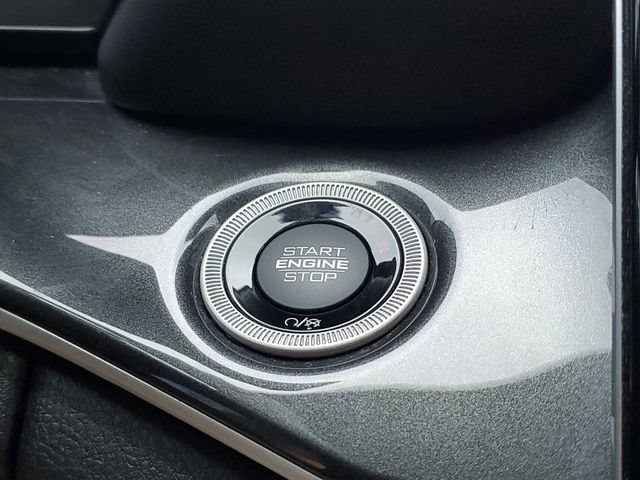 Used 2022 Jeep Grand Cherokee Laredo w/ Luxury Tech Group I AWD/4WD image 13