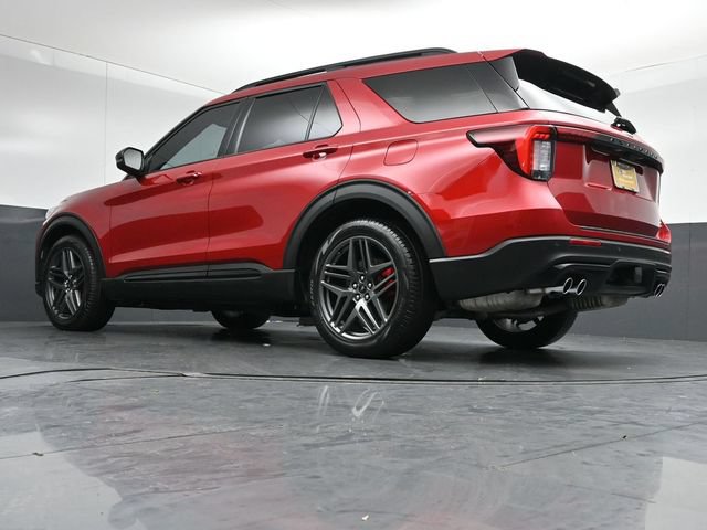 Certified 2025 Ford Explorer ST AWD/4WD image 39