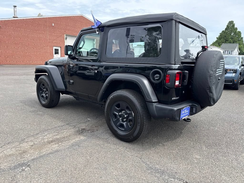 Used 2022 Jeep Wrangler Sport AWD/4WD image 7