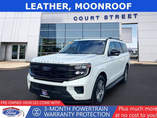 Certified 2025 Ford Expedition Active AWD/4WD image 1