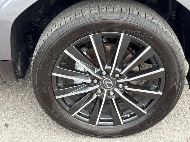 Used 2025 Lexus GX 550 w/ Accessory Package (2T) AWD/4WD image 9