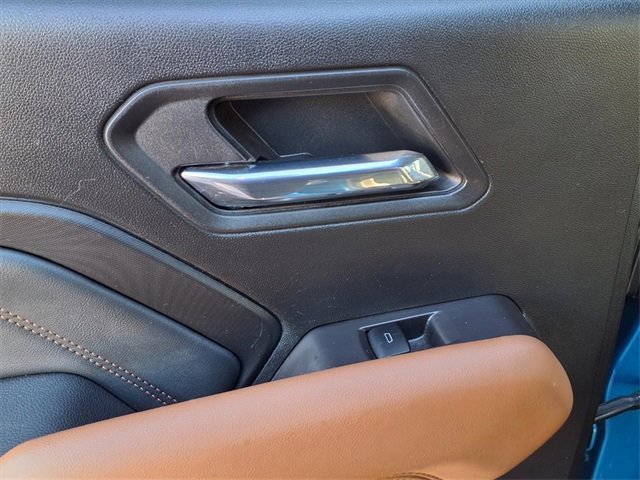 Used 2024 GMC Canyon AT4 w/ Technology Package image 21