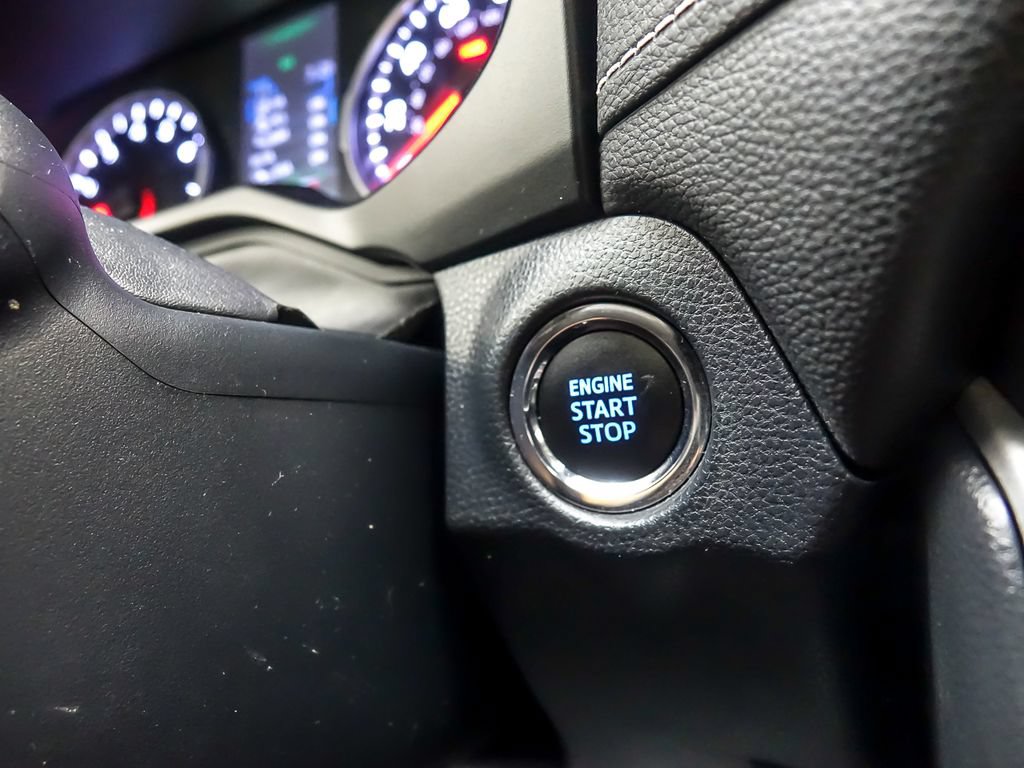 Used 2019 Toyota RAV4 XLE w/ All Weather Liner Package AWD/4WD image 16
