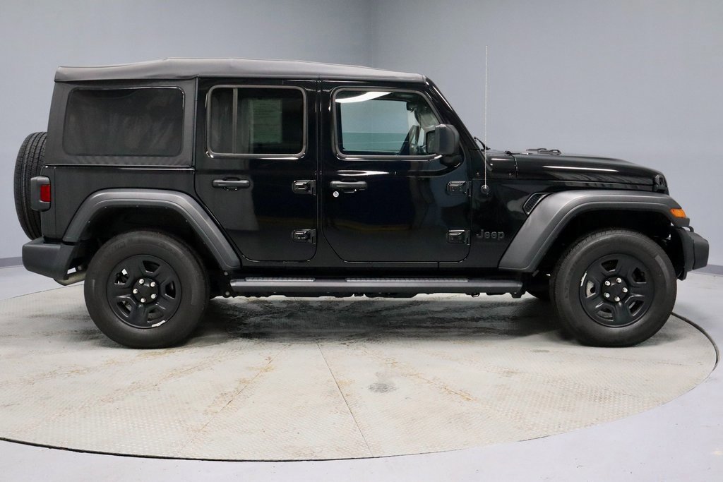 Used 2023 Jeep Wrangler Sport image 7