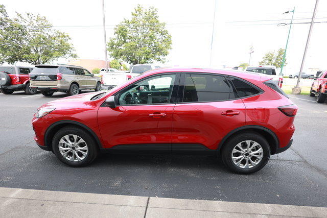 Certified 2025 Ford Escape Active w/ Active Premium Tech Pack FWD image 8