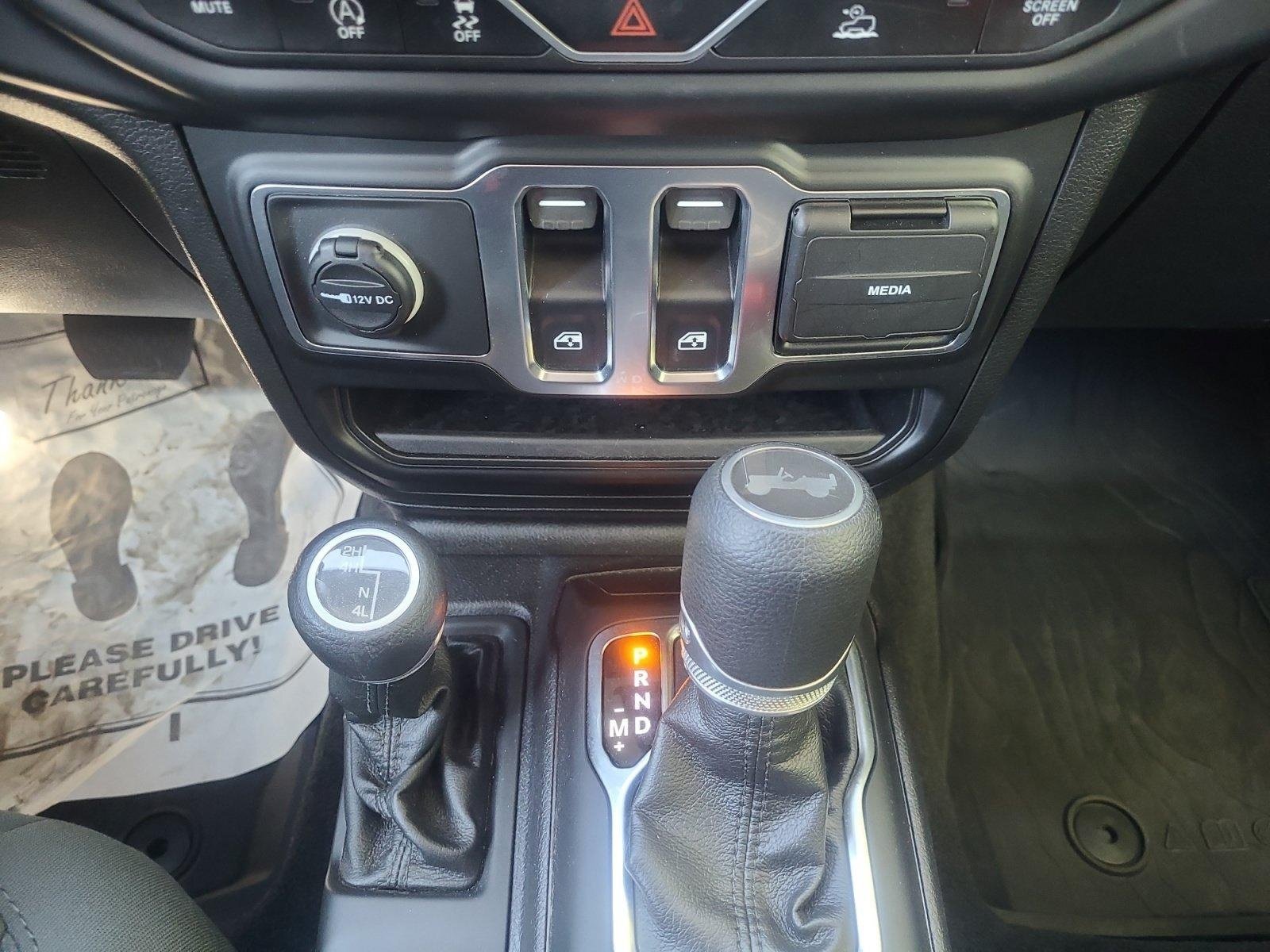 Used 2021 Jeep Wrangler Sport AWD/4WD image 30
