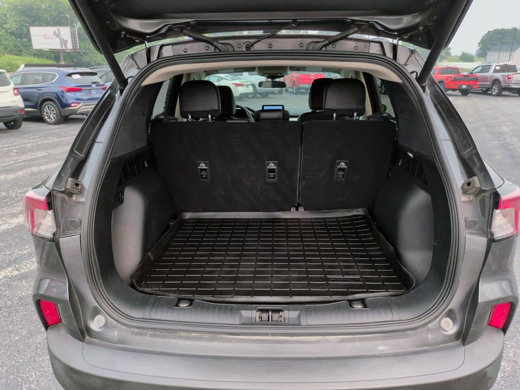 Certified 2020 Ford Escape SEL AWD/4WD image 31