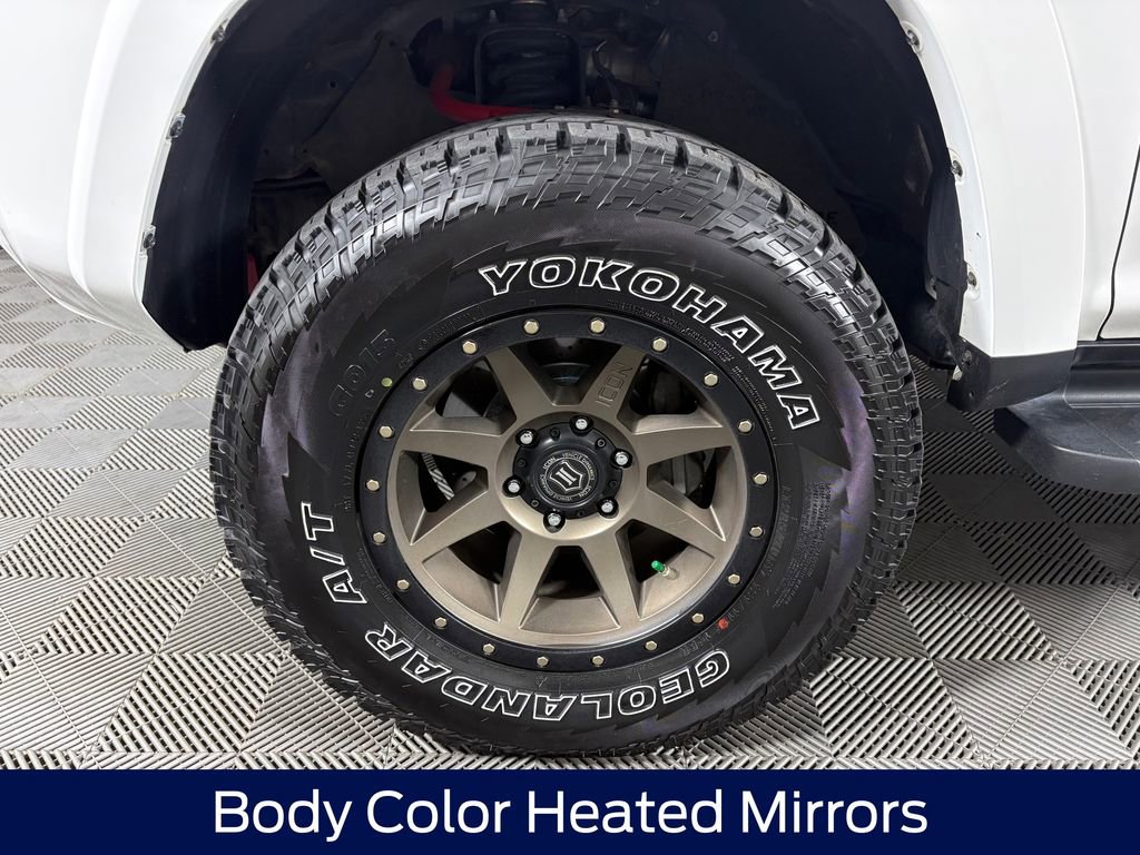 Used 2020 Toyota 4Runner Venture AWD/4WD image 10