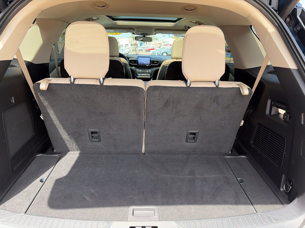 Certified 2020 Ford Explorer Limited RWD image 16