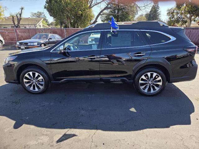 Used 2023 Subaru Outback Touring XT image 6