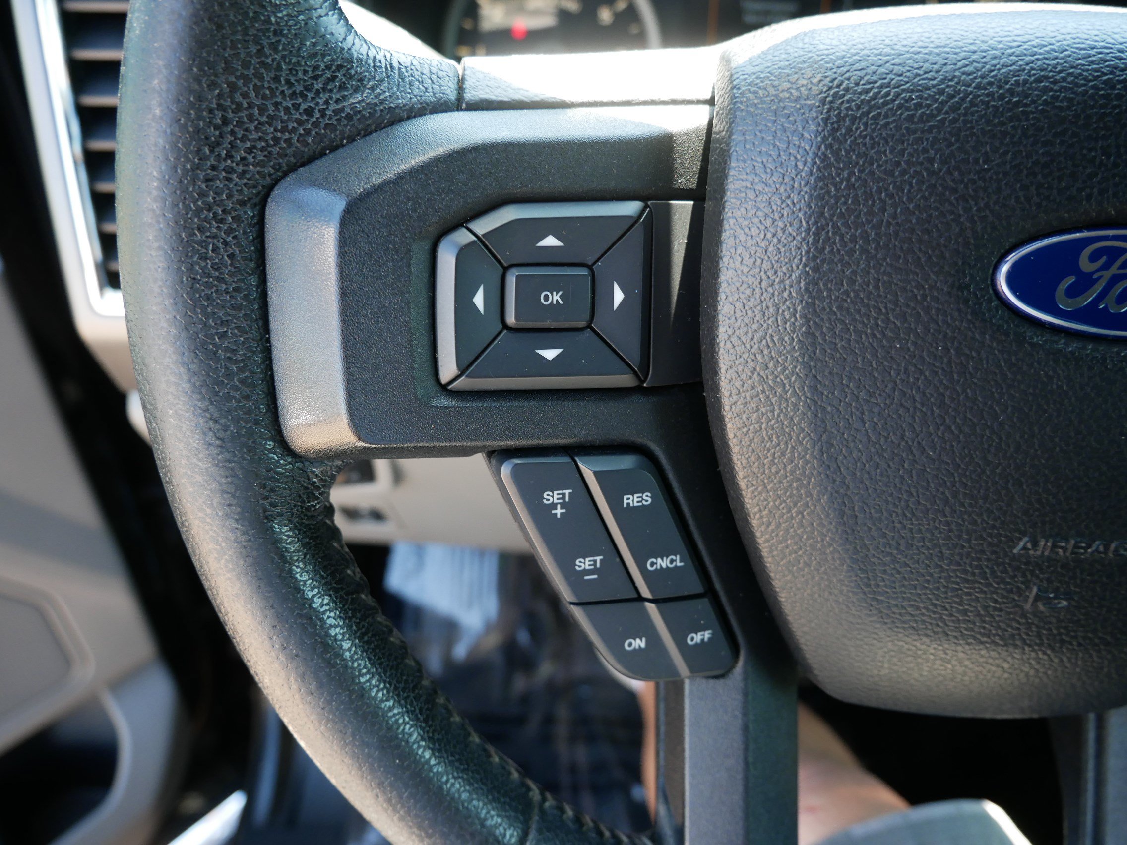 Certified 2022 Ford F150 4x4 SuperCrew image 27