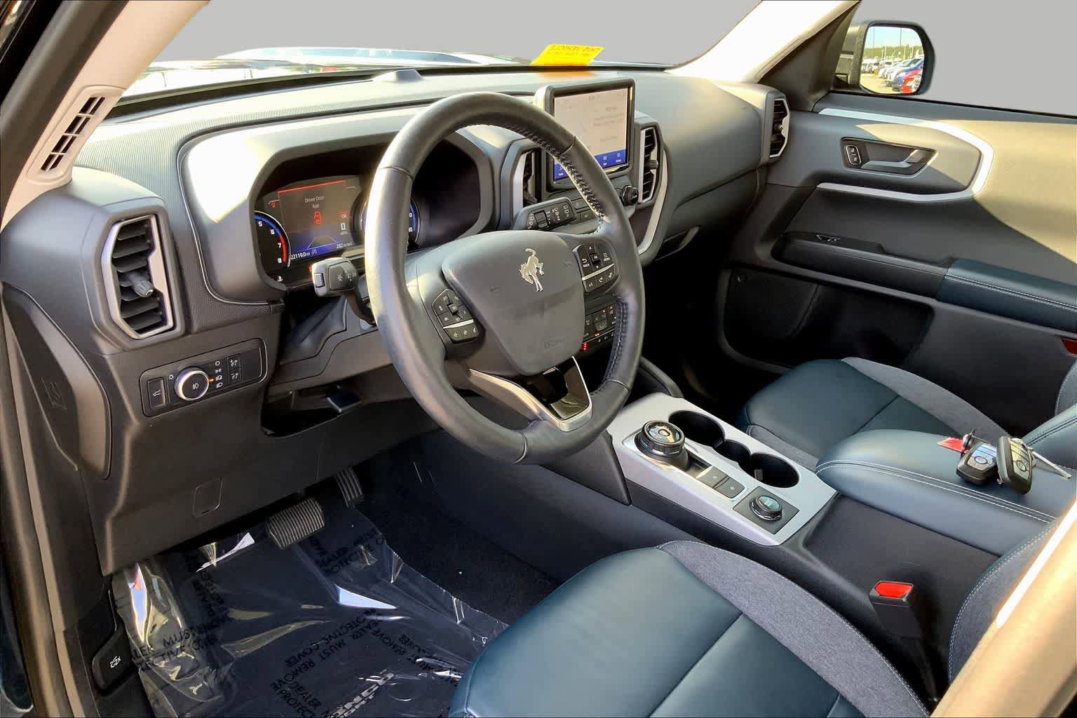 Certified 2022 Ford Bronco Sport Outer Banks AWD/4WD image 18