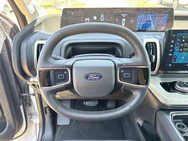 Certified 2025 Ford Expedition Active image 24