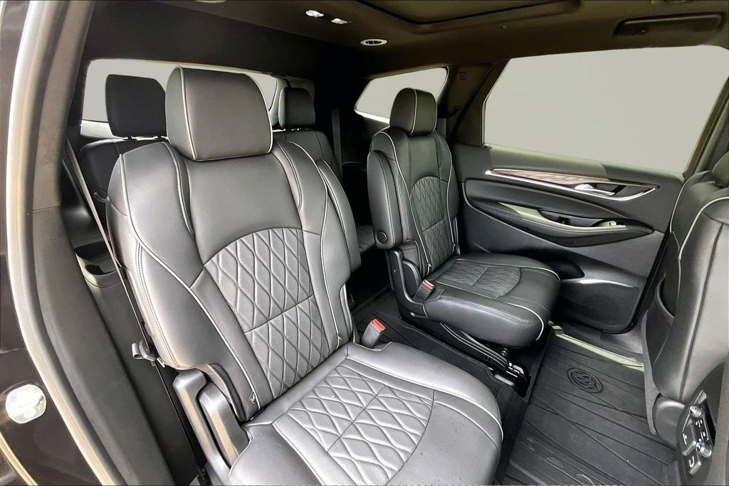 Used 2023 Buick Enclave Avenir w/ Avenir Technology Package AWD/4WD image 27