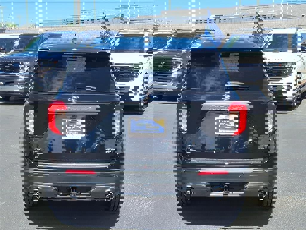 Certified 2022 Ford Explorer XLT w/ Equipment Group 202A image 4