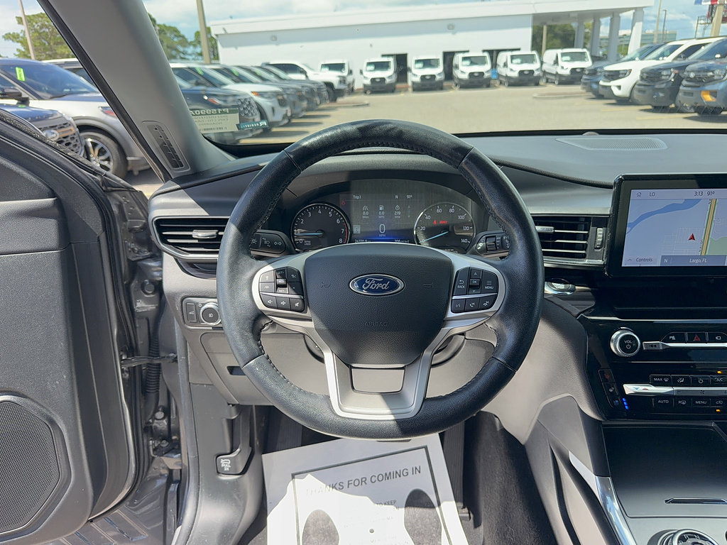 Certified 2022 Ford Explorer Limited RWD image 33