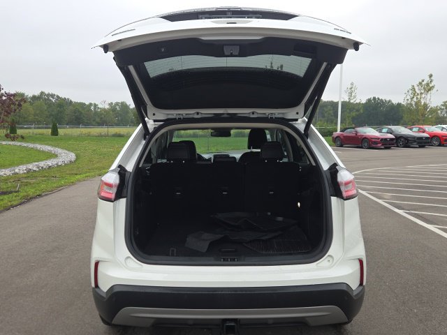 Certified 2023 Ford Edge SEL w/ Convenience Package AWD/4WD image 9