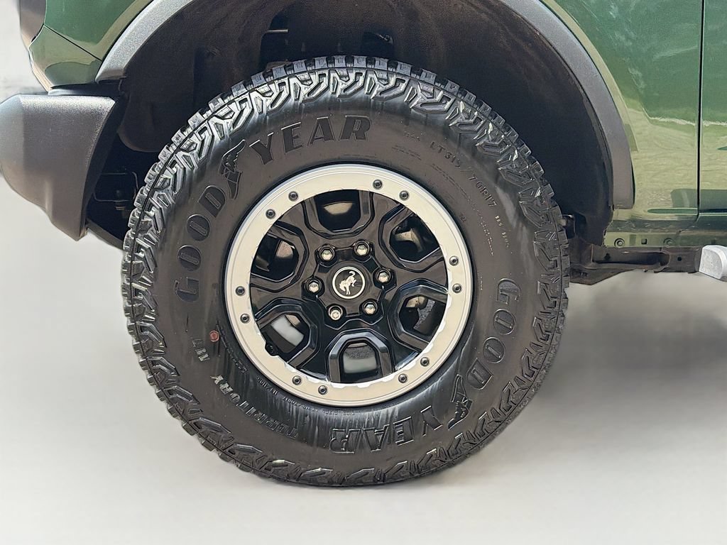 Certified 2023 Ford Bronco Big Bend w/ Sasquatch Package AWD/4WD image 34