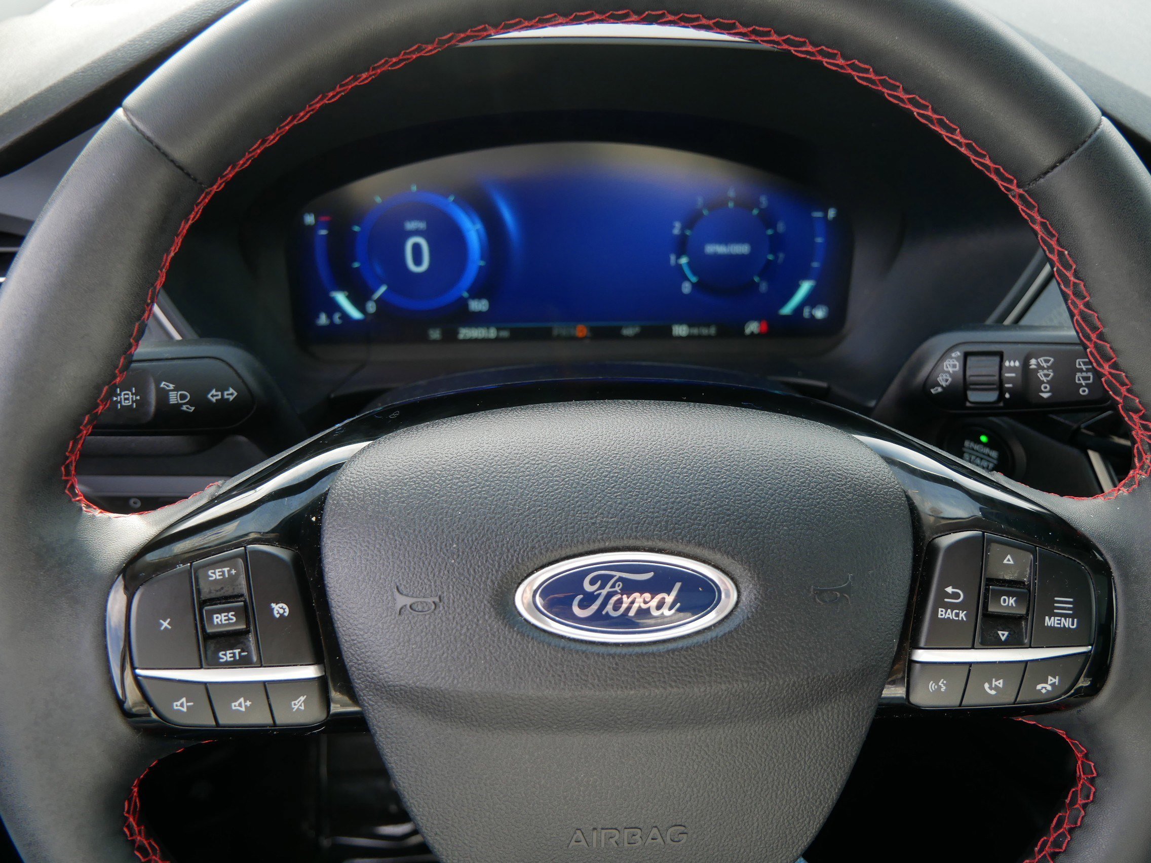 Certified 2022 Ford Escape SEL w/ SEL Stealth AWD Package image 25