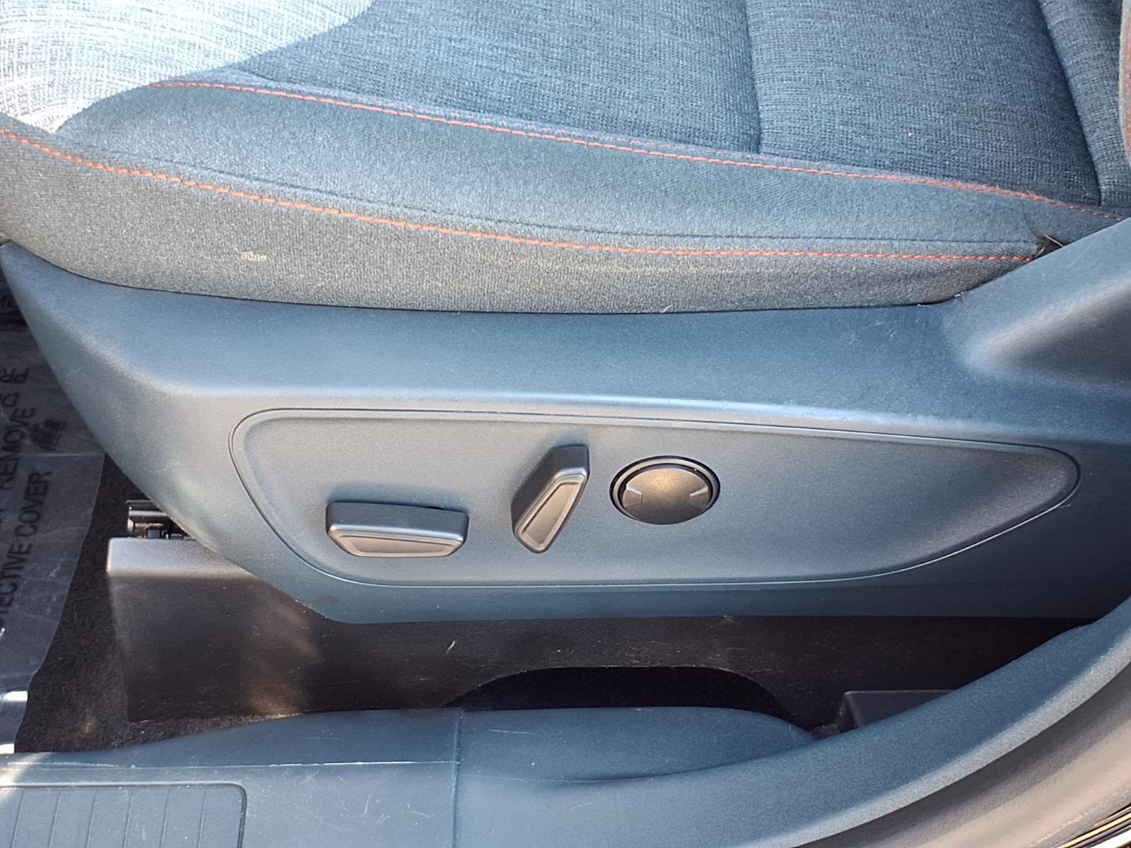 Certified 2023 Ford Maverick XLT w/ Equipment Group 300A Standard AWD/4WD image 7