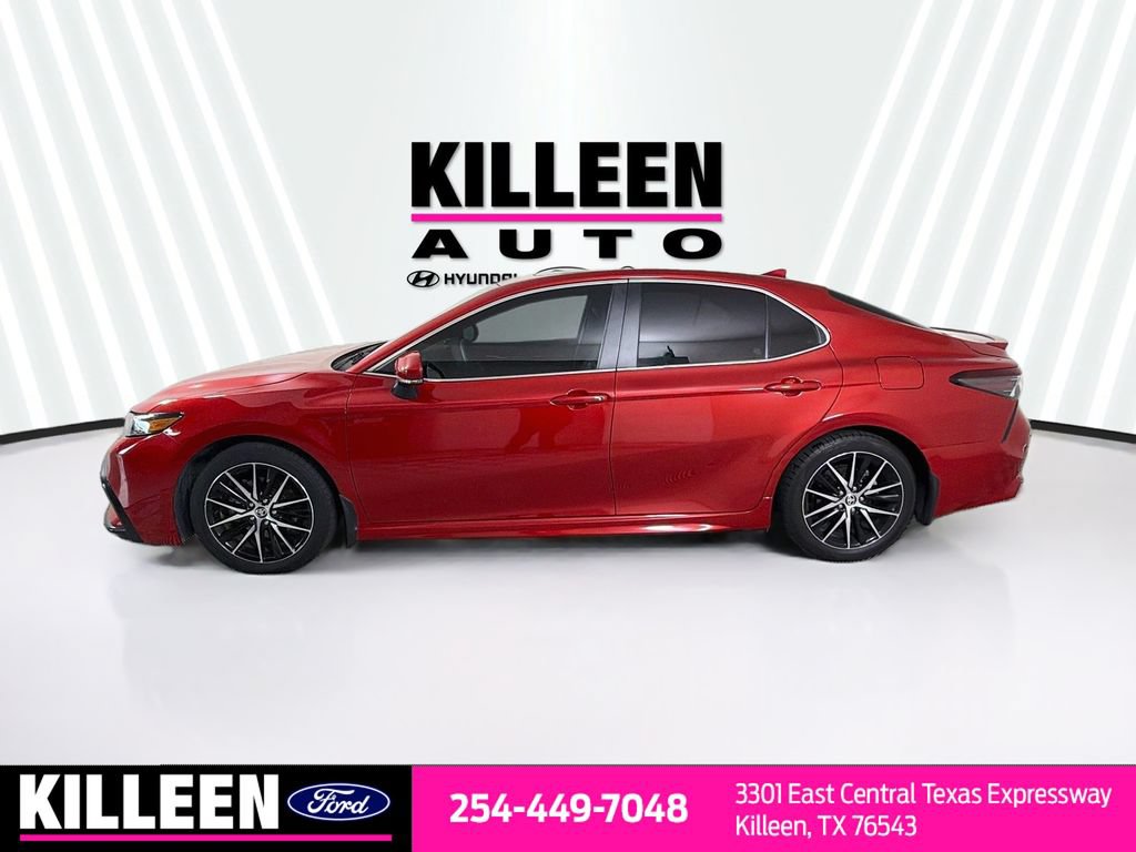 Used 2024 Toyota Camry SE w/ Audio Upgrade Package FWD image 4