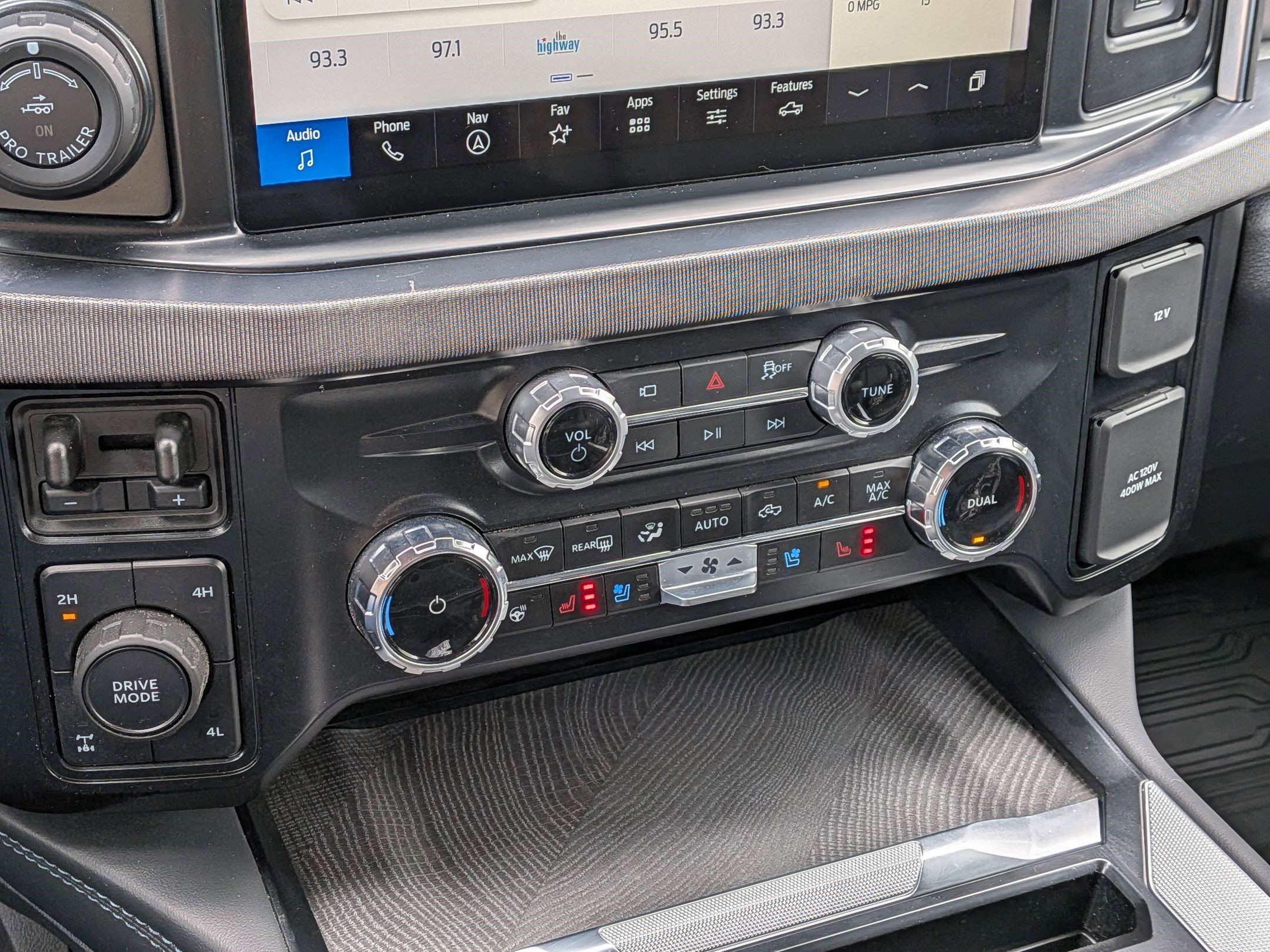 Certified 2025 Ford F350 Platinum AWD/4WD image 25