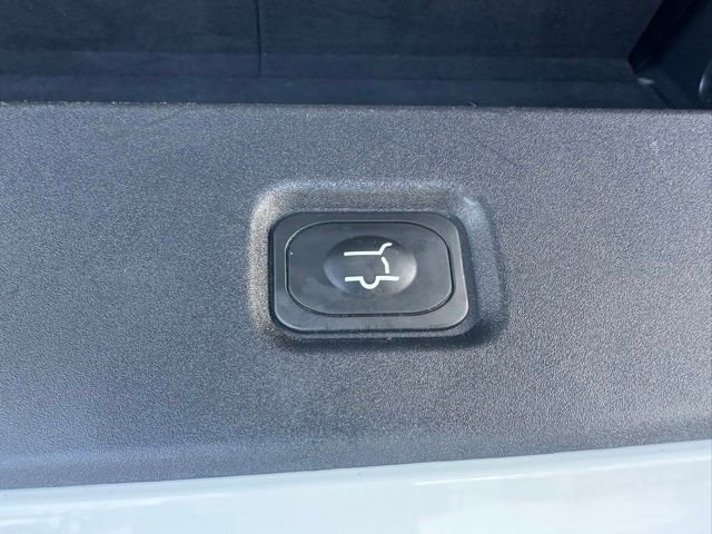 Certified 2025 Ford Expedition Active image 40