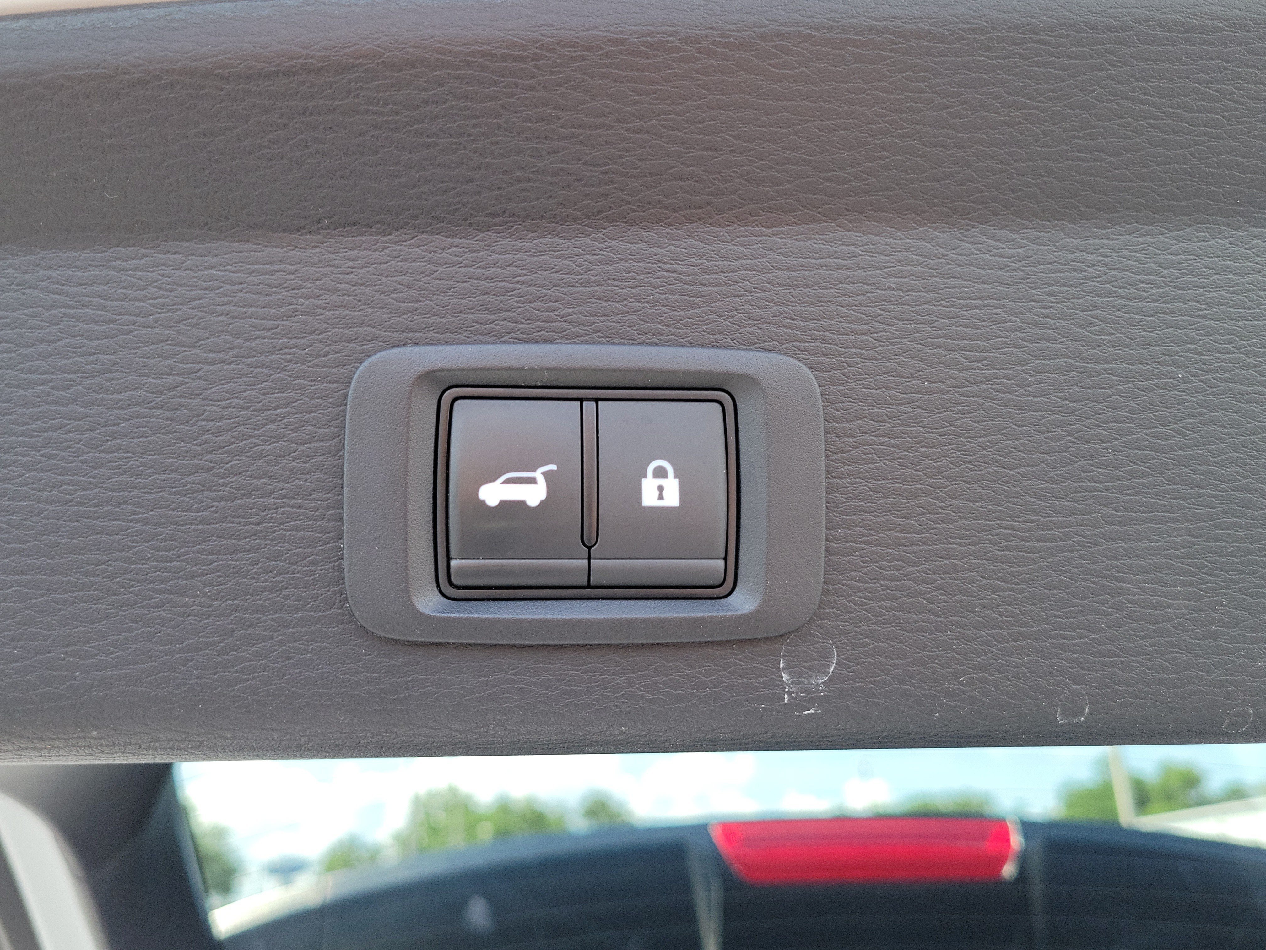 Used 2024 Mitsubishi Outlander SE FWD image 10