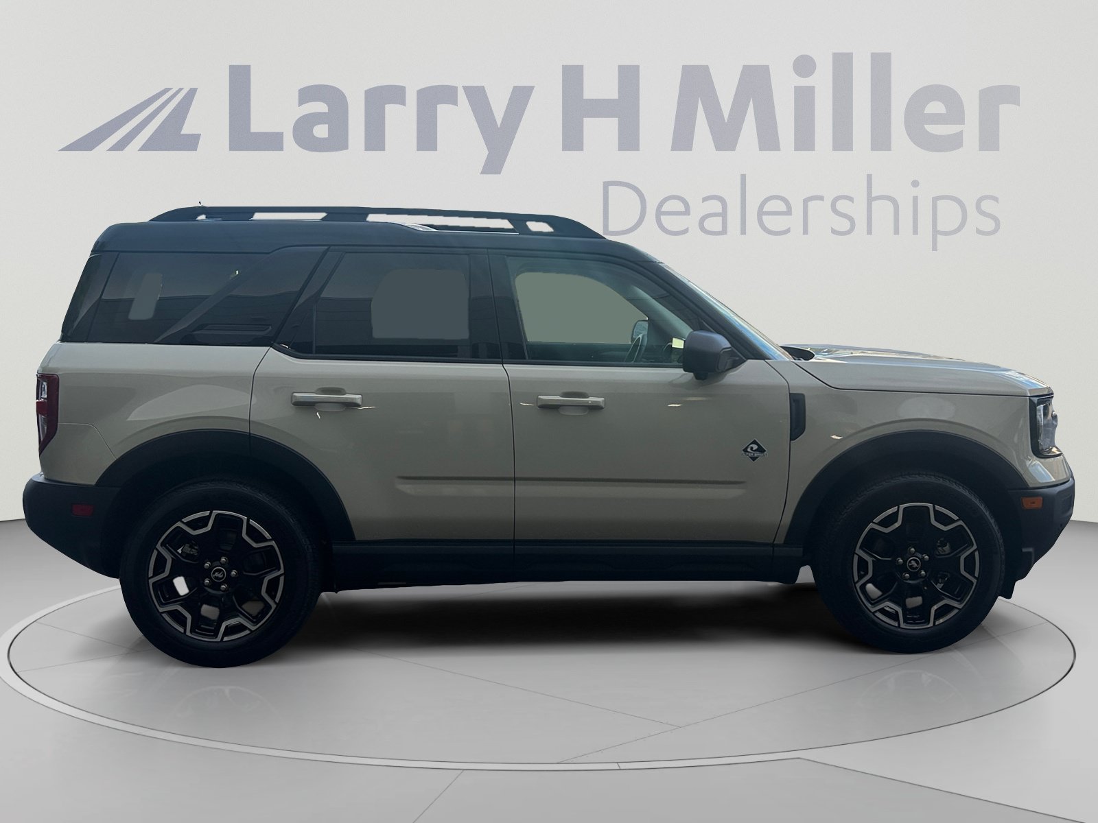 Certified 2025 Ford Bronco Sport Outer Banks w/ Outer Banks Tech Package+ AWD/4WD image 6