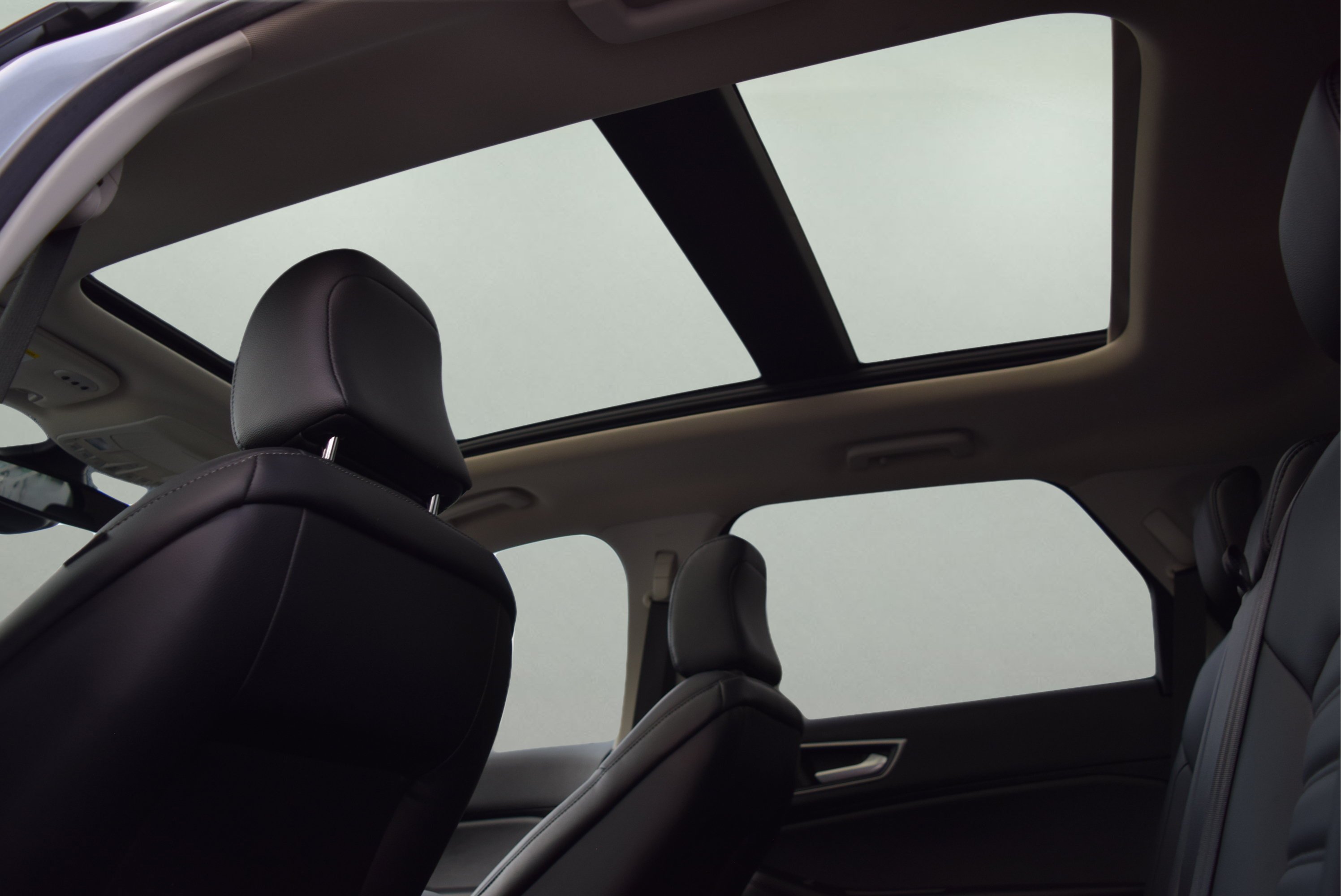 Certified 2023 Ford Edge SEL w/ Convenience Package AWD/4WD image 9