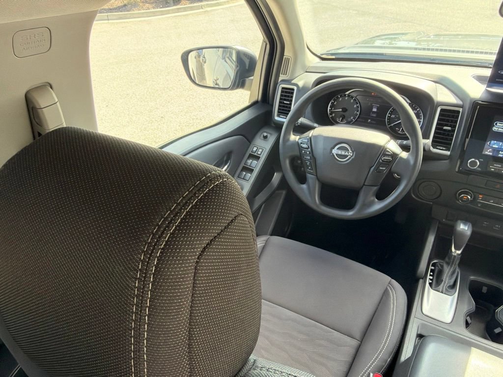 Used 2022 Nissan Frontier SV RWD image 14