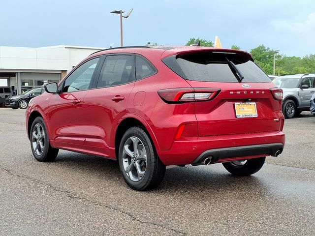 Certified 2024 Ford Escape ST-Line w/ Tech Pack #1 AWD/4WD image 4