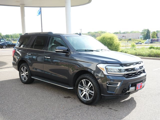 Certified 2022 Ford Expedition Limited AWD/4WD image 3