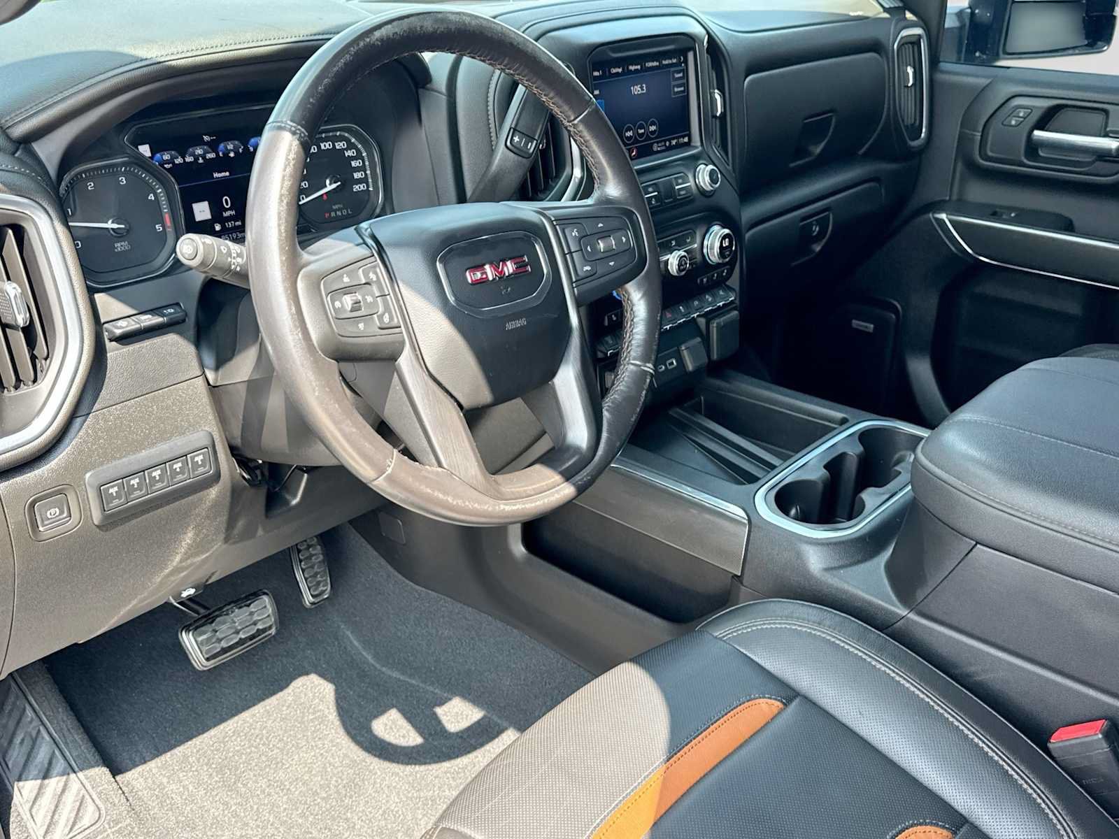 Used 2023 GMC Sierra 2500 AT4 w/ AT4 Premium Plus Package AWD/4WD video 2