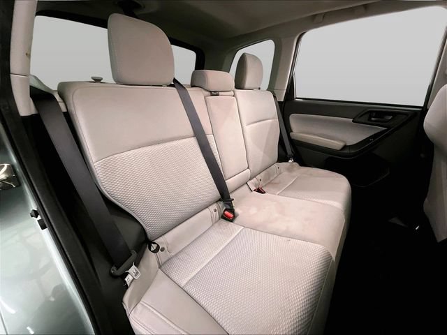 Used 2018 Subaru Forester 2.5i Premium w/ All-Weather Package AWD/4WD image 26