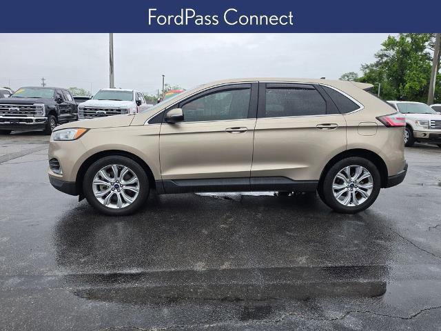 Certified 2021 Ford Edge Titanium image 2