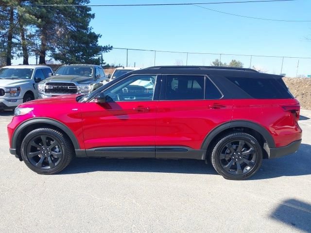 Certified 2022 Ford Explorer ST-Line image 2