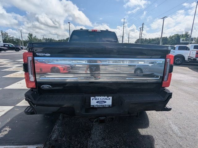 Certified 2025 Ford F450 Platinum w/ Platinum Plus Package AWD/4WD image 6