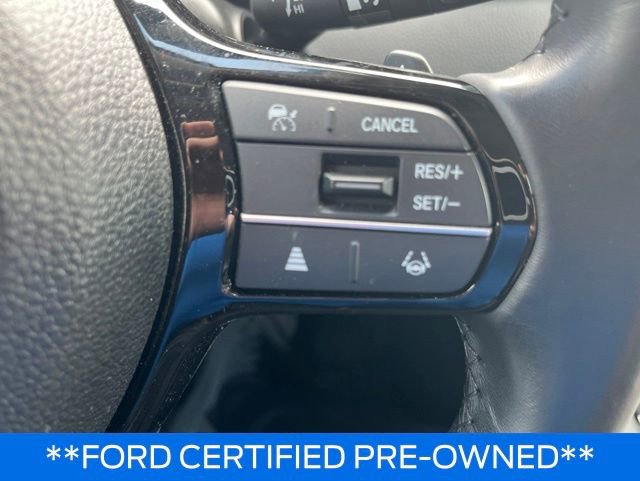 Used 2024 Honda Pilot Touring image 13