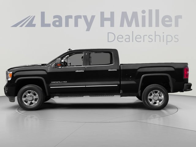 Used 2017 GMC Sierra 3500 Denali w/ Duramax Plus Package AWD/4WD image 3