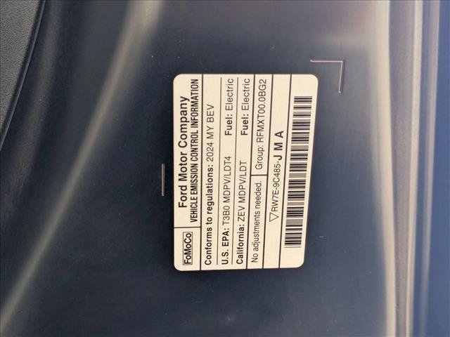 Certified 2024 Ford F150 Lightning Lariat AWD/4WD image 28