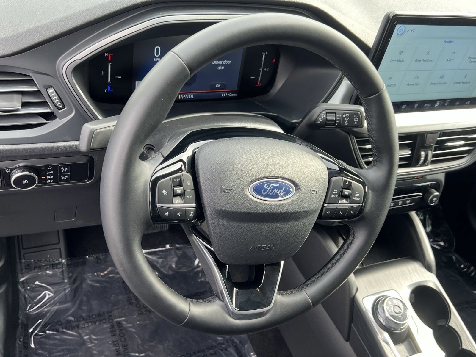 Certified 2025 Ford Escape SE image 16