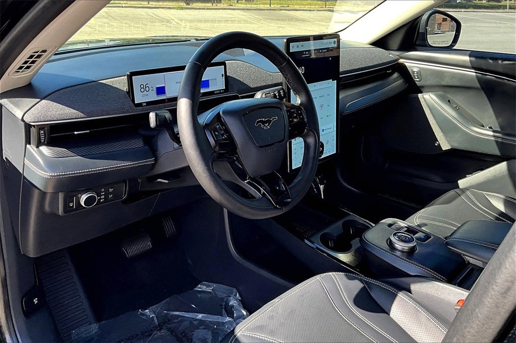 Certified 2021 Ford Mustang Mach-E Premium image 13
