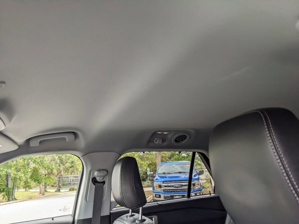 Certified 2021 Ford Explorer Limited w/ Equipment Group 301A image 23