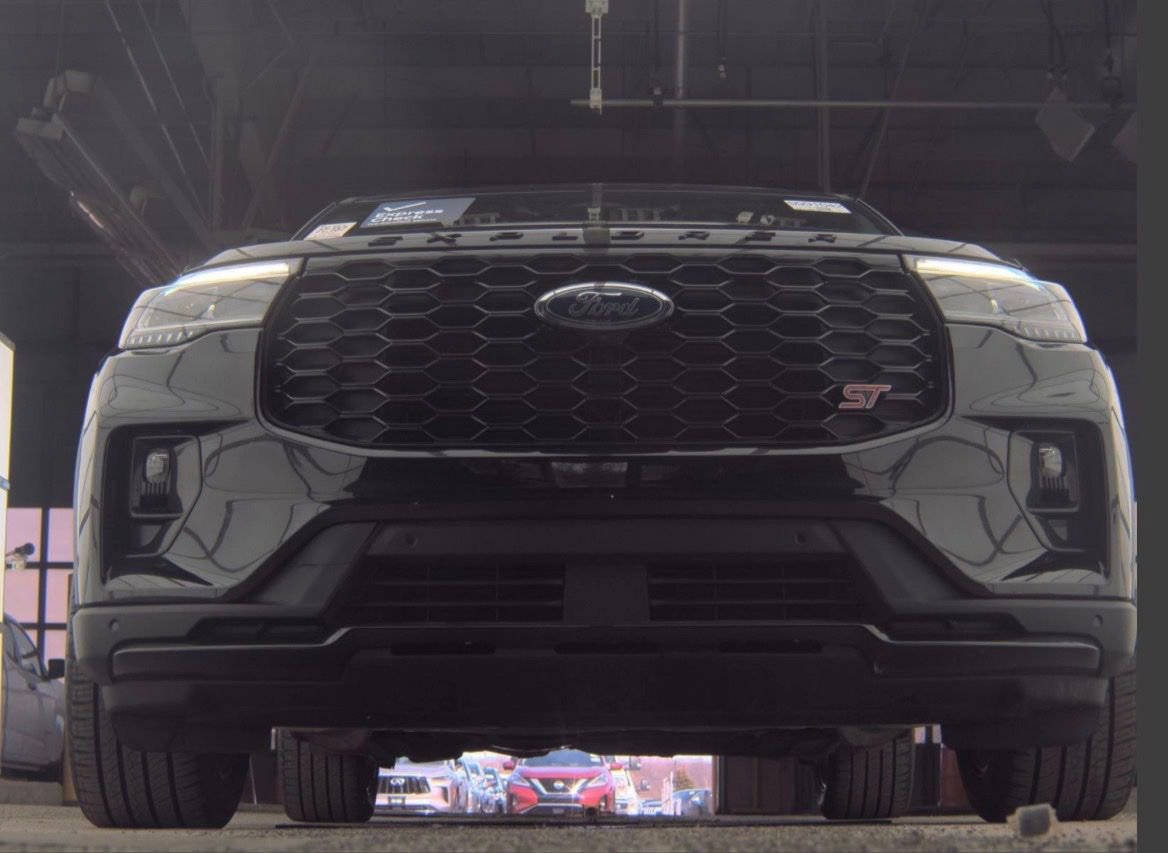 Certified 2025 Ford Explorer ST image 10
